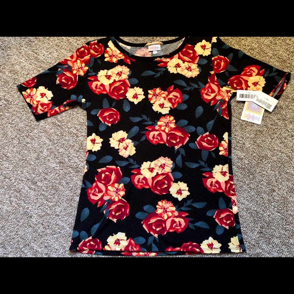 LuLaRoe floral GiGi top